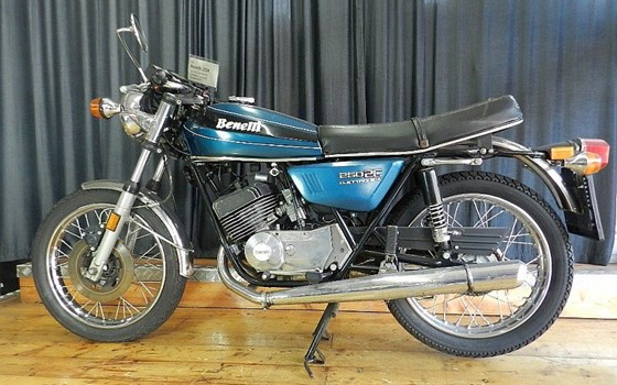 Gebrauchtmotorrad Benelli 250 2C - Bild 1