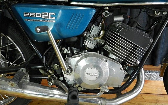 Gebrauchtmotorrad Benelli 250 2C - Bild 5