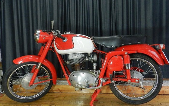 Gebrauchtmotorrad MV Agusta 175 CS - Bild 1 Gebrauchtmotorrad MV Agusta 175 CS - Bild 1