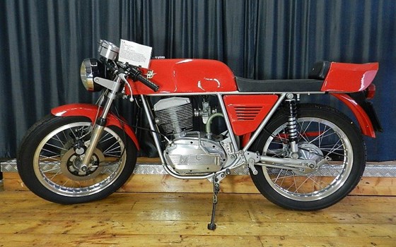 Gebrauchtmotorrad MV Agusta 125 Sport - Bild 2 Gebrauchtmotorrad MV Agusta 125 Sport - Bild 2