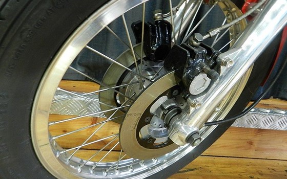 Gebrauchtmotorrad MV Agusta 125 Sport - Bild 7 Gebrauchtmotorrad MV Agusta 125 Sport - Bild 7