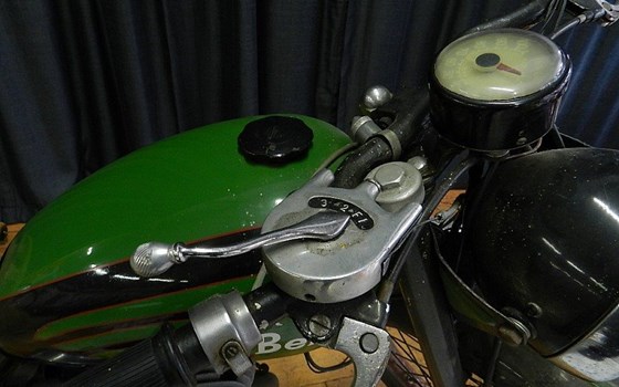 Gebrauchtmotorrad Benelli Leoncino 125 - Bild 8