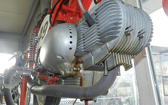 Gebrauchtmotorrad Motobi 250 SS - Bild 3