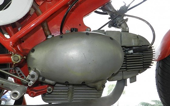 Gebrauchtmotorrad Motobi 250 SS - Bild 4