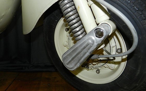 Gebrauchtmotorrad Vespa 150 GL - Bild 3 Gebrauchtmotorrad Vespa 150 GL - Bild 3