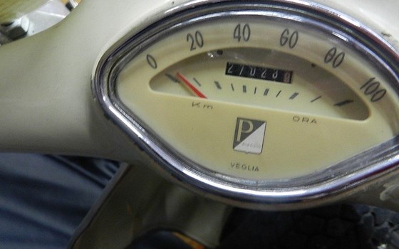 Gebrauchtmotorrad Vespa 150 GL - Bild 8