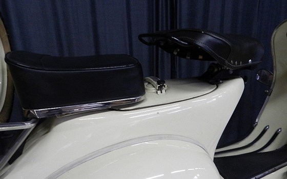 Gebrauchtmotorrad Vespa 150 - Bild 3