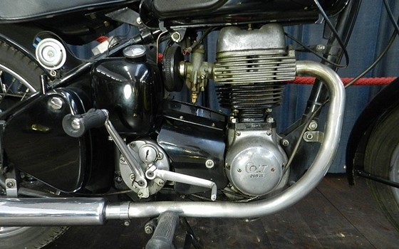 Gebrauchtmotorrad Ariel HT - Bild 8 Gebrauchtmotorrad Ariel HT - Bild 8