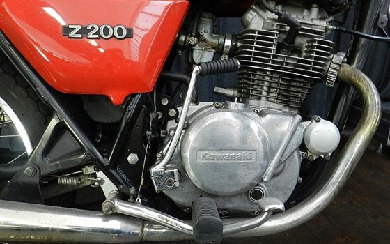 Gebrauchtmotorrad Kawasaki Z 200 - Bild 3