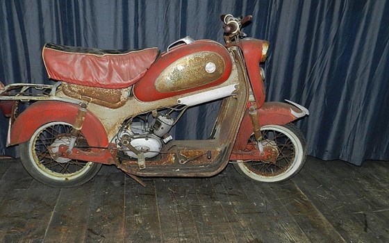 Gebrauchtmotorrad Lohner Sissy - Bild 2 Gebrauchtmotorrad Lohner Sissy - Bild 2