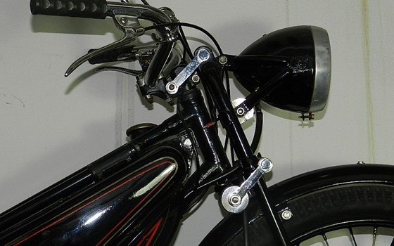Gebrauchtmotorrad Excelsior Lady - Bild 2 Gebrauchtmotorrad Excelsior Lady - Bild 2