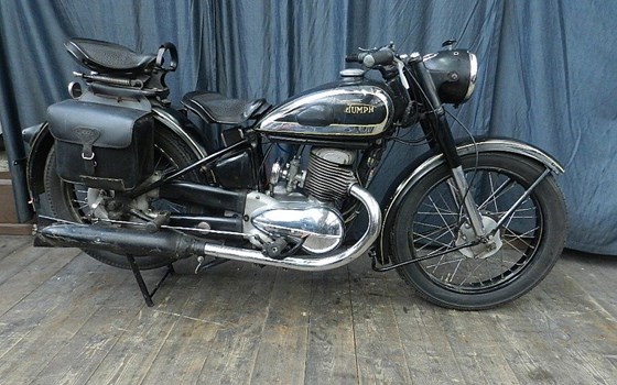 Gebrauchtmotorrad Triumph BDG 250 - Bild 1 Gebrauchtmotorrad Triumph BDG 250 - Bild 1