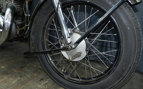 Gebrauchtmotorrad Triumph BDG 250 - Bild 10