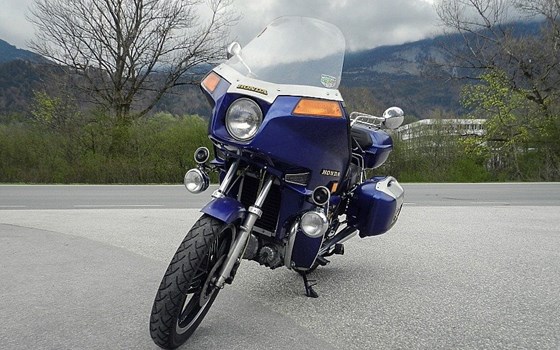 Gebrauchtmotorrad Honda GL 500 Silverwing - Bild 2