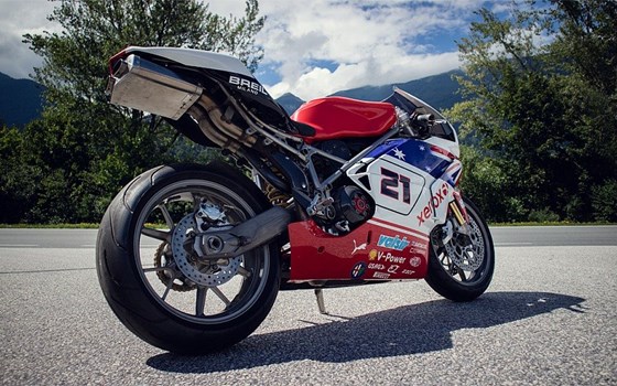 Gebrauchtmotorrad Ducati 999 - Bild 2