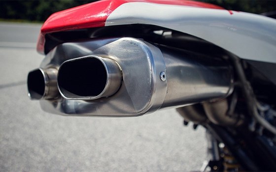 Gebrauchtmotorrad Ducati 999 - Bild 8