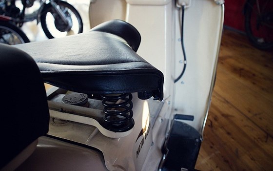 Gebrauchtmotorrad Moto Guzzi Galletto - Bild 9