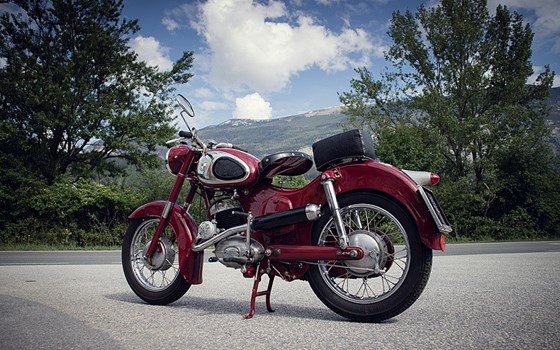 Gebrauchtmotorrad Puch 175 SVS - Bild 2 Gebrauchtmotorrad Puch 175 SVS - Bild 2