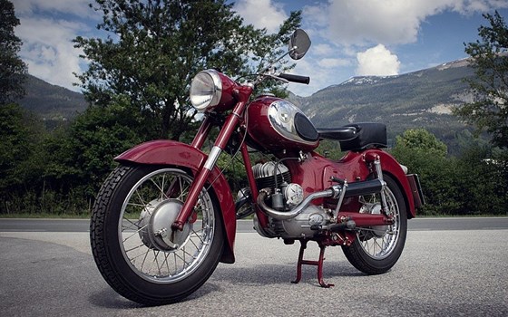 Gebrauchtmotorrad Puch 175 SVS - Bild 4 Gebrauchtmotorrad Puch 175 SVS - Bild 4