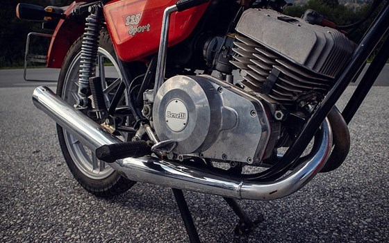 Gebrauchtmotorrad Benelli 125 - Bild 7