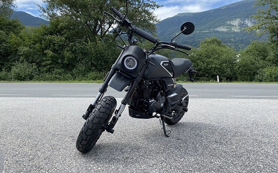 Neufahrzeug Brixton Crossfire 125 XS - Bild 4 Neufahrzeug Brixton Crossfire 125 XS - Bild 4