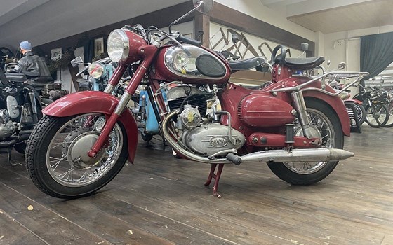 Gebrauchtmotorrad Puch 250 SGS - Bild 2 Gebrauchtmotorrad Puch 250 SGS - Bild 2