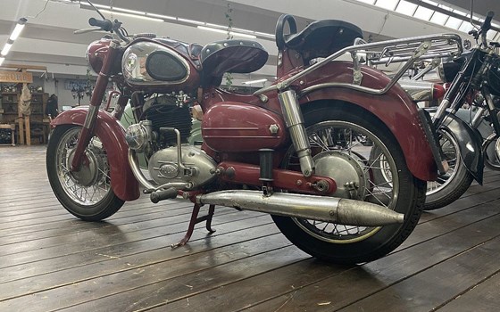 Gebrauchtmotorrad Puch 250 SGS - Bild 4 Gebrauchtmotorrad Puch 250 SGS - Bild 4