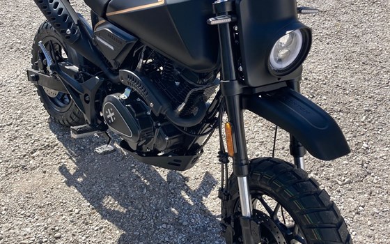 Neufahrzeug Brixton Crossfire 125 XS - Bild 3