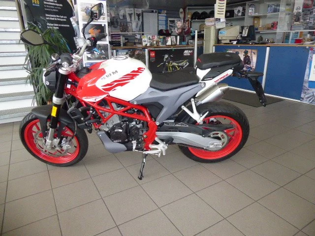 Angebot SWM Varez 125 Bild 2: Angebot SWM Varez 125