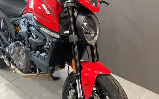 Neufahrzeug Ducati Monster + - Bild 4 Neufahrzeug Ducati Monster + - Bild 4