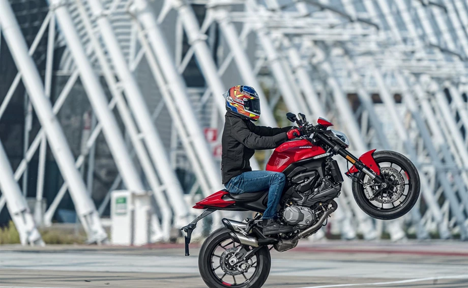 Offer Ducati Monster + Bild 6: Offer Ducati Monster +