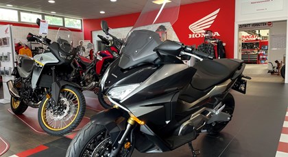 Neumotorrad Honda Forza 750
