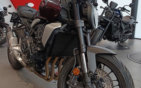 Gebrauchtmotorrad Honda CB 1000 R - Bild 7 Gebrauchtmotorrad Honda CB 1000 R - Bild 7