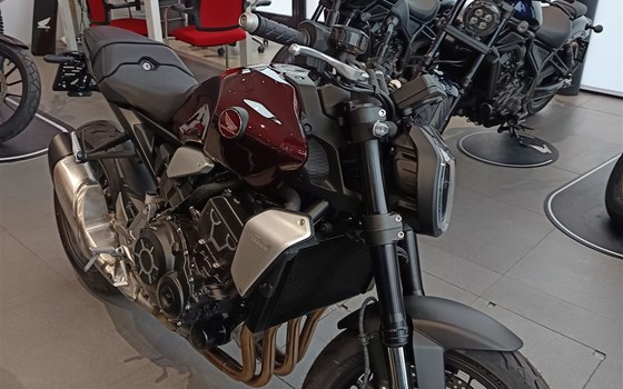 Gebrauchtmotorrad Honda CB 1000 R - Bild 1 Gebrauchtmotorrad Honda CB 1000 R - Bild 1