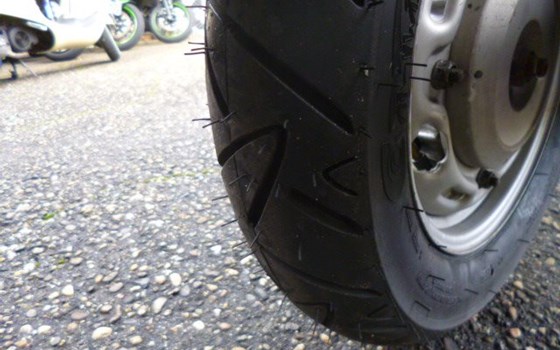 Motorrad Occasion Honda SCV 100 Lead - Bild 13