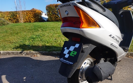 Motorrad Occasion Honda SCV 100 Lead - Bild 7