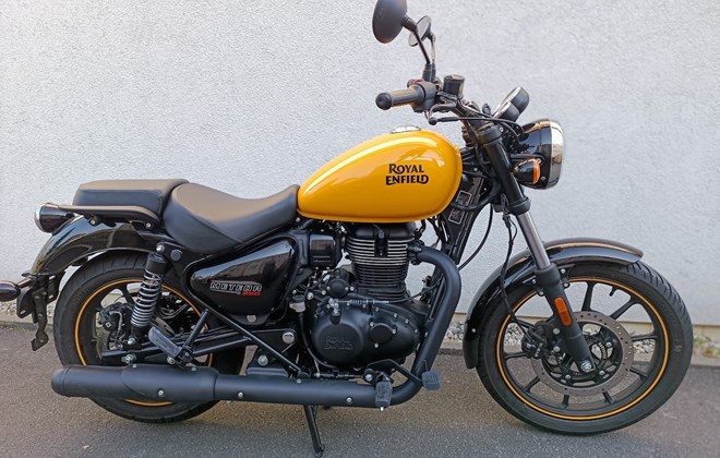 Royal Enfield Meteor 350 Fireball