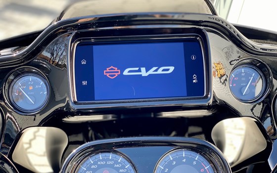 Gebrauchtmotorrad Harley-Davidson CVO Road Glide FLTRXSE - Bild 9