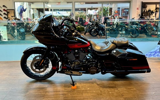 Gebrauchtmotorrad Harley-Davidson CVO Road Glide FLTRXSE - Bild 3