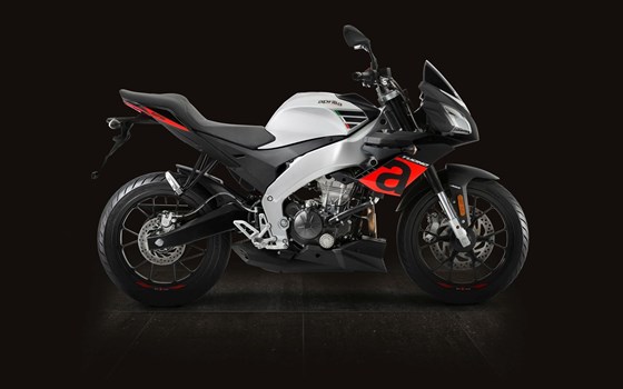 Neufahrzeug Aprilia Tuono 125 - Bild 4 Neufahrzeug Aprilia Tuono 125 - Bild 4