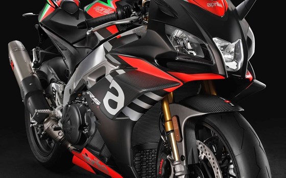 Neufahrzeug Aprilia RSV4 1100 Factory - Bild 6 Neufahrzeug Aprilia RSV4 1100 Factory - Bild 6
