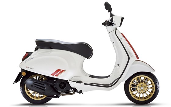 Neufahrzeug Vespa Sprint 125 Racing Sixties - Bild 1 Neufahrzeug Vespa Sprint 125 Racing Sixties - Bild 1