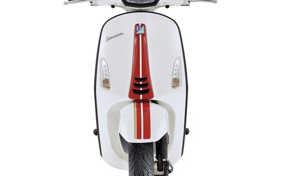 Neufahrzeug Vespa Sprint 125 Racing Sixties - Bild 2 Neufahrzeug Vespa Sprint 125 Racing Sixties - Bild 2