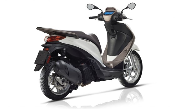 Neufahrzeug Piaggio Medley 125 ie IGET - Bild 5 Neufahrzeug Piaggio Medley 125 ie IGET - Bild 5