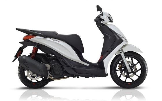 Neufahrzeug Piaggio Medley S 125 ie IGET - Bild 7 Neufahrzeug Piaggio Medley S 125 ie IGET - Bild 7