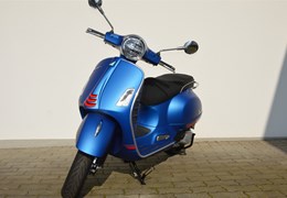 Neumotorrad Vespa GTS 300 hpe Super Sport Neumotorrad Vespa GTS 300 hpe Super Sport