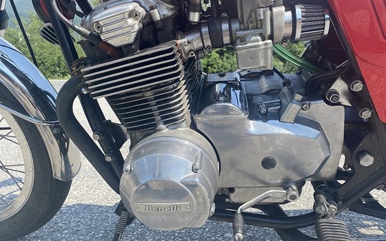 Gebrauchtmotorrad Benelli 350 RS - Bild 6 Gebrauchtmotorrad Benelli 350 RS - Bild 6