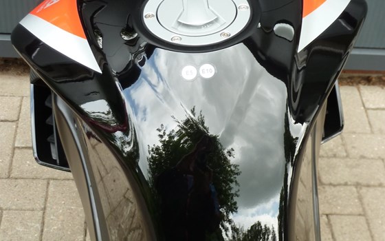 Neufahrzeug Aprilia Tuono 125 - Bild 11