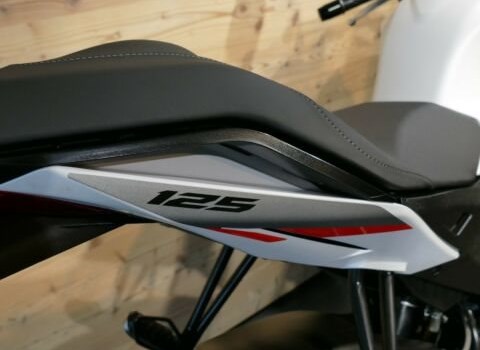 Neufahrzeug Aprilia Tuono 125 - Bild 9