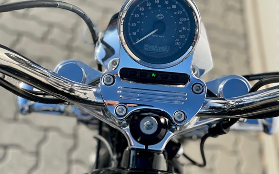 Gebrauchtmotorrad Harley-Davidson Sportster XL 1200T SuperLow - Bild 7